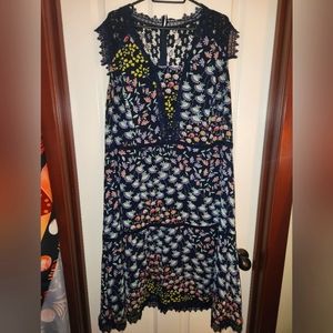 Summer Floral Lacey NANETTE LEPORE